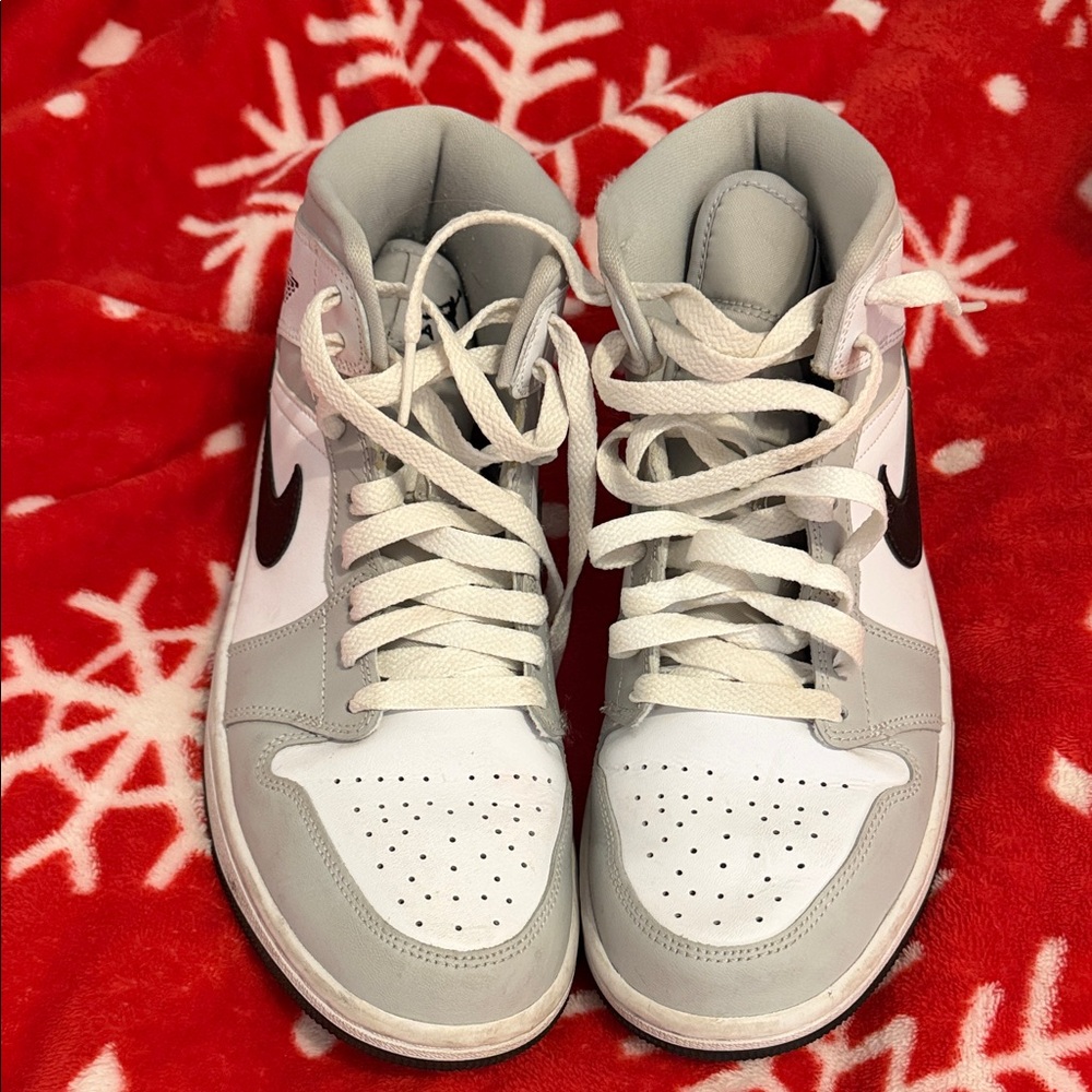 Women’s Nike Mid-Top Sneakers in Smoke Grey